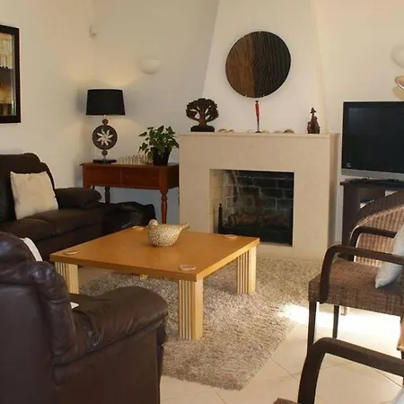 Villa Quadradinhos 30q - Luxurious 4-bedroom With Private Heated Pool