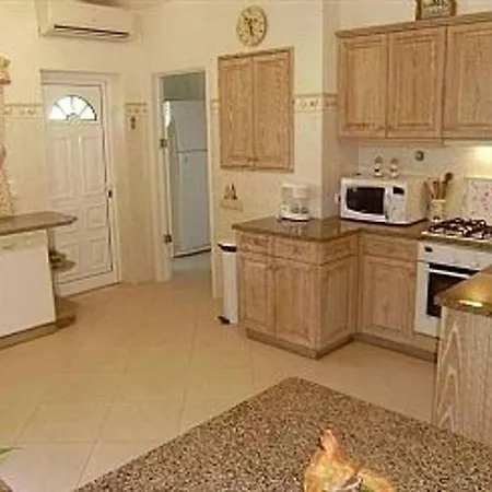 Quadradinhos 30q - Luxurious 4-bedroom With Private Heated Pool * 韦尔都勒博